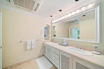 Luxury Villa Photo #41