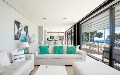 Luxury Villa Photo #9