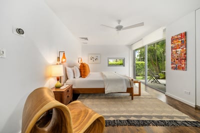 Luxury Villa Photo #18