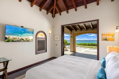 Luxury Villa Photo #49