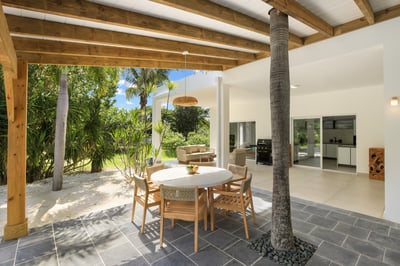 Luxury Villa Photo #13