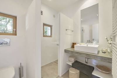 Luxury Villa Photo #19