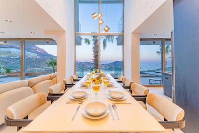 Luxury Villa Photo #30