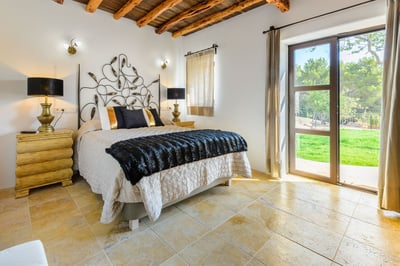 Luxury Villa Photo #22