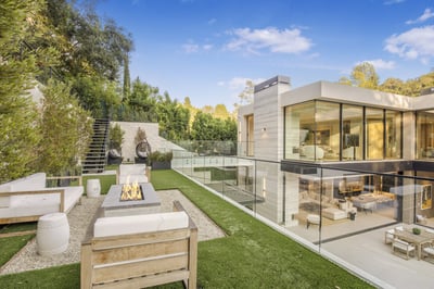 Luxury Villa Photo #17