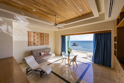 Luxury Villa Photo #21