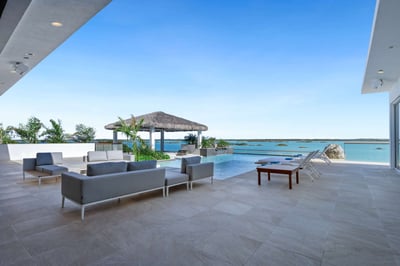 Luxury Villa Photo #14