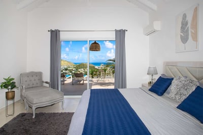 Luxury Villa Photo #36