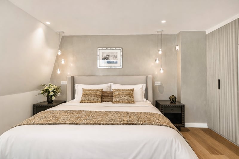 Pindock Mews