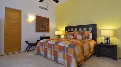 Luxury Villa Photo #27