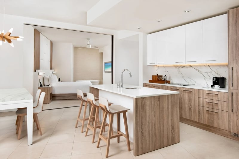 Oceanfront 2 BDM Suite