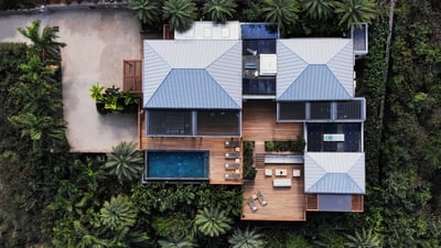 Luxury Villa Photo #3