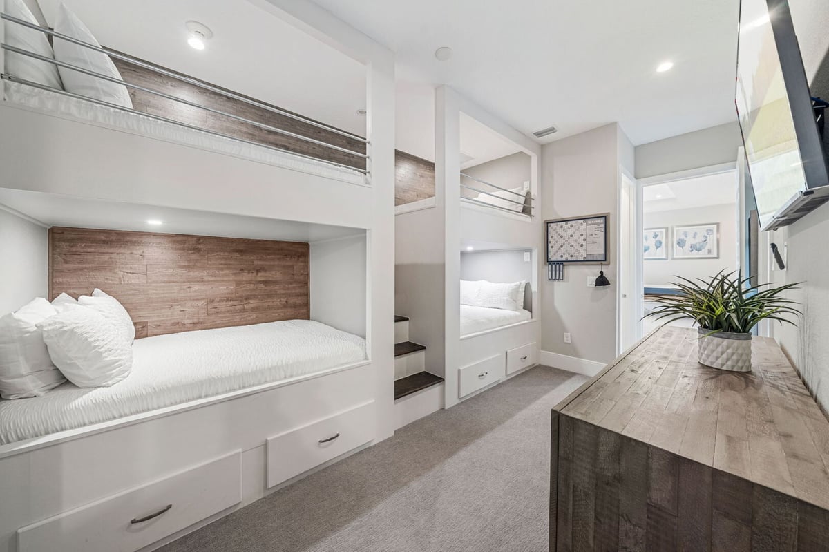 Reunion Tropical Retreat