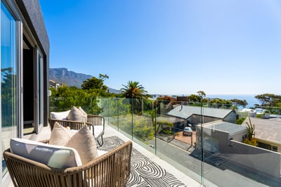 Luxury Villa Photo #16