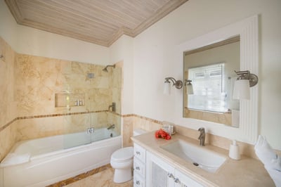 Luxury Villa Photo #15