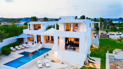 Luxury Villa Photo #11