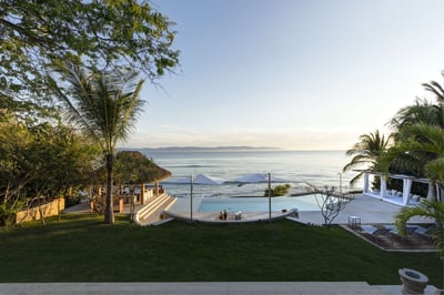 Luxury Villa Photo #2