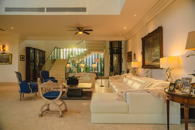 Luxury Villa Photo #29