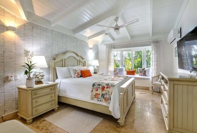 Luxury Villa Photo #10