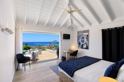 Luxury Villa Photo #41