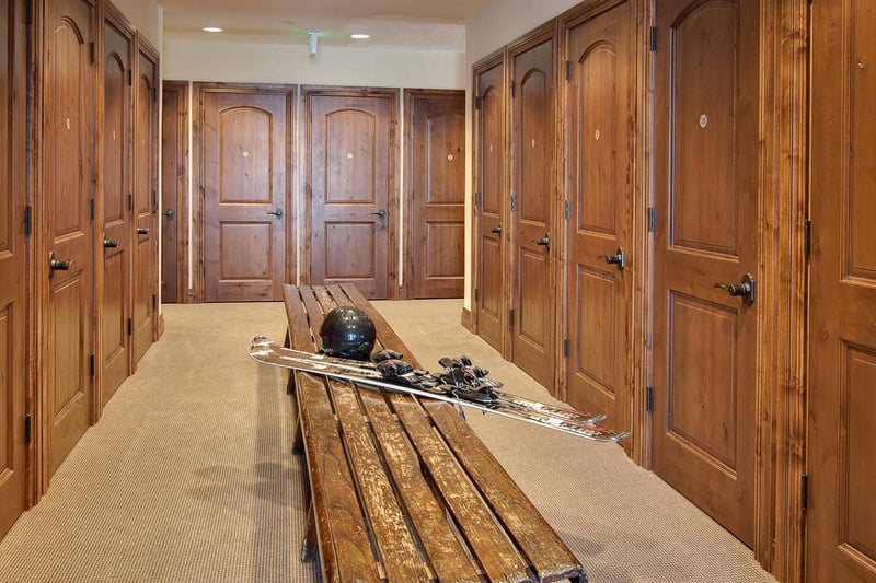 Silver Strike Lodge 2 BDM Condo