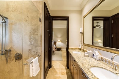 Luxury Villa Photo #9