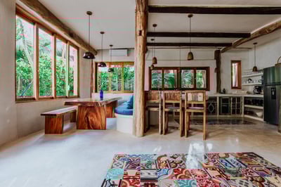 Luxury Villa Photo #5