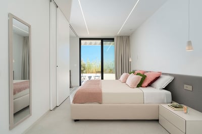 Luxury Villa Photo #44