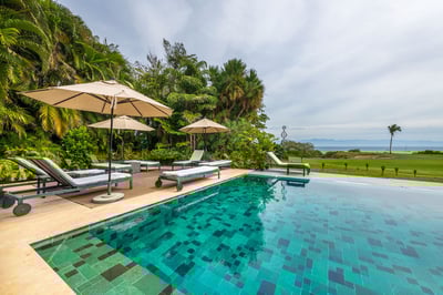 Luxury Villa Photo #9