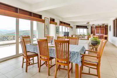 Luxury Villa Photo #8