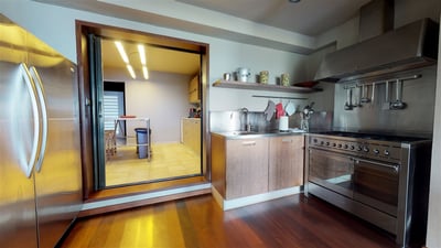 Dining Area & Kitchen