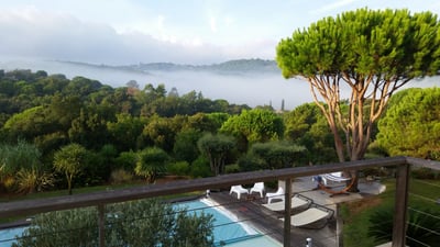 Luxury Villa Photo #17
