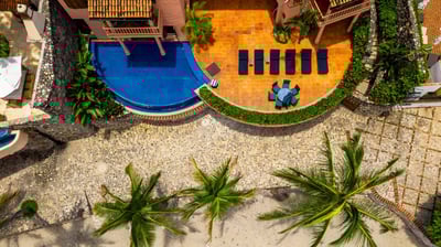 Luxury Villa Photo #8