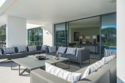 Luxury Villa Photo #9