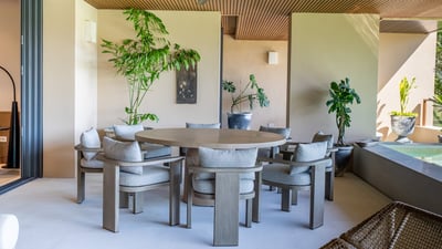 Luxury Villa Photo #6