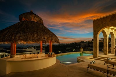Luxury Villa Photo #6