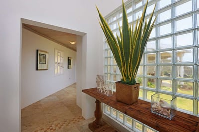 Luxury Villa Photo #9