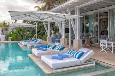 Luxury Villa Photo #4