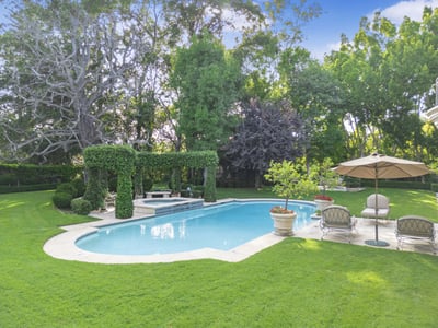 Luxury Villa Photo #9
