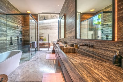 Luxury Villa Photo #17
