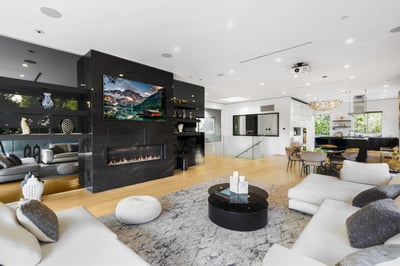 Luxury Villa Photo #20