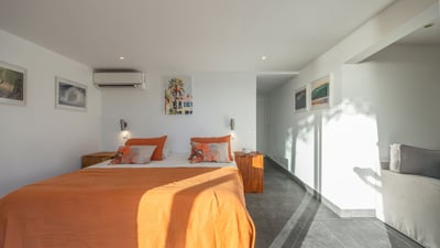 Luxury Villa Photo #39