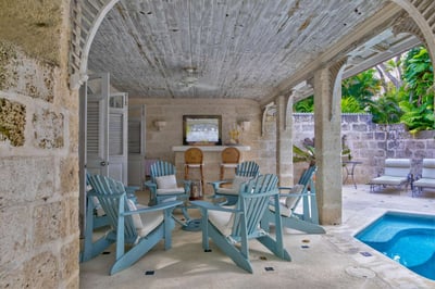 Luxury Villa Photo #4