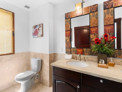 Luxury Villa Photo #34