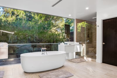 Luxury Villa Photo #30