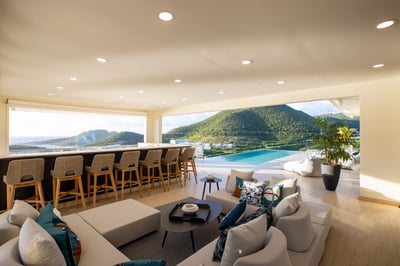 Luxury Villa Photo #14
