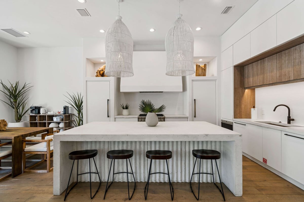 Majestic Mirage Estate