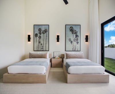 Luxury Villa Photo #35