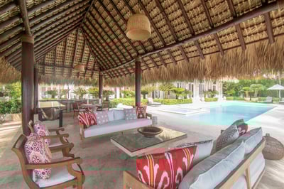 Luxury Villa Photo #12