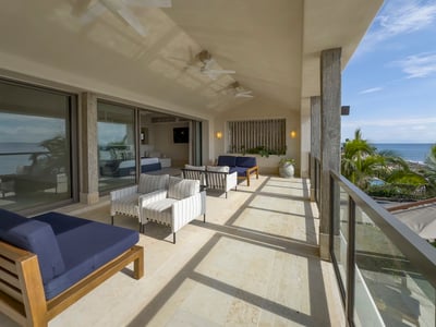 Luxury Villa Photo #29